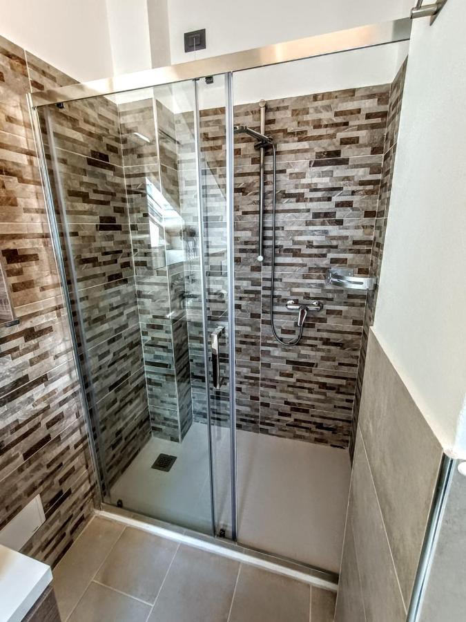 Il B&B Di Piazza Motta Albese Con Cassano エクステリア 写真