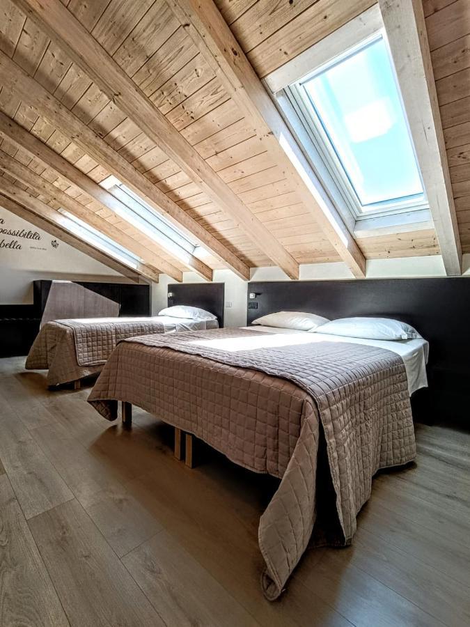 Il B&B Di Piazza Motta Albese Con Cassano エクステリア 写真