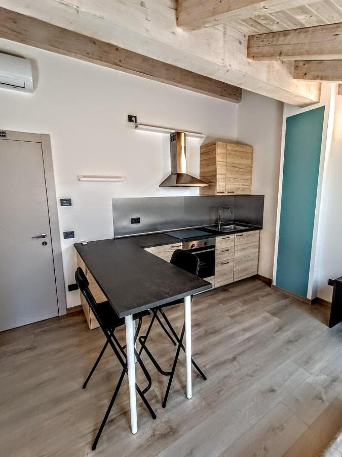 Il B&B Di Piazza Motta Albese Con Cassano エクステリア 写真