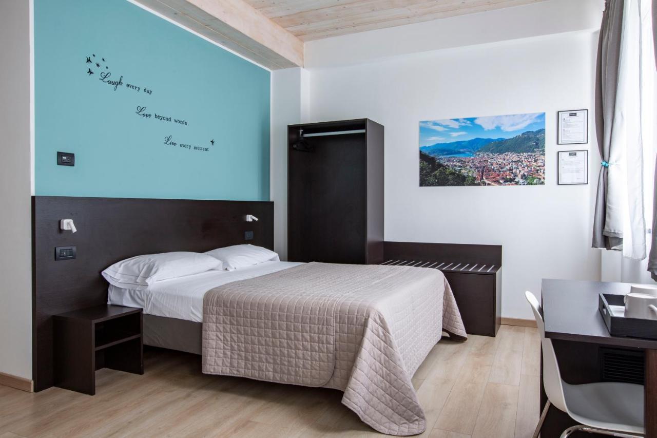 Il B&B Di Piazza Motta Albese Con Cassano エクステリア 写真