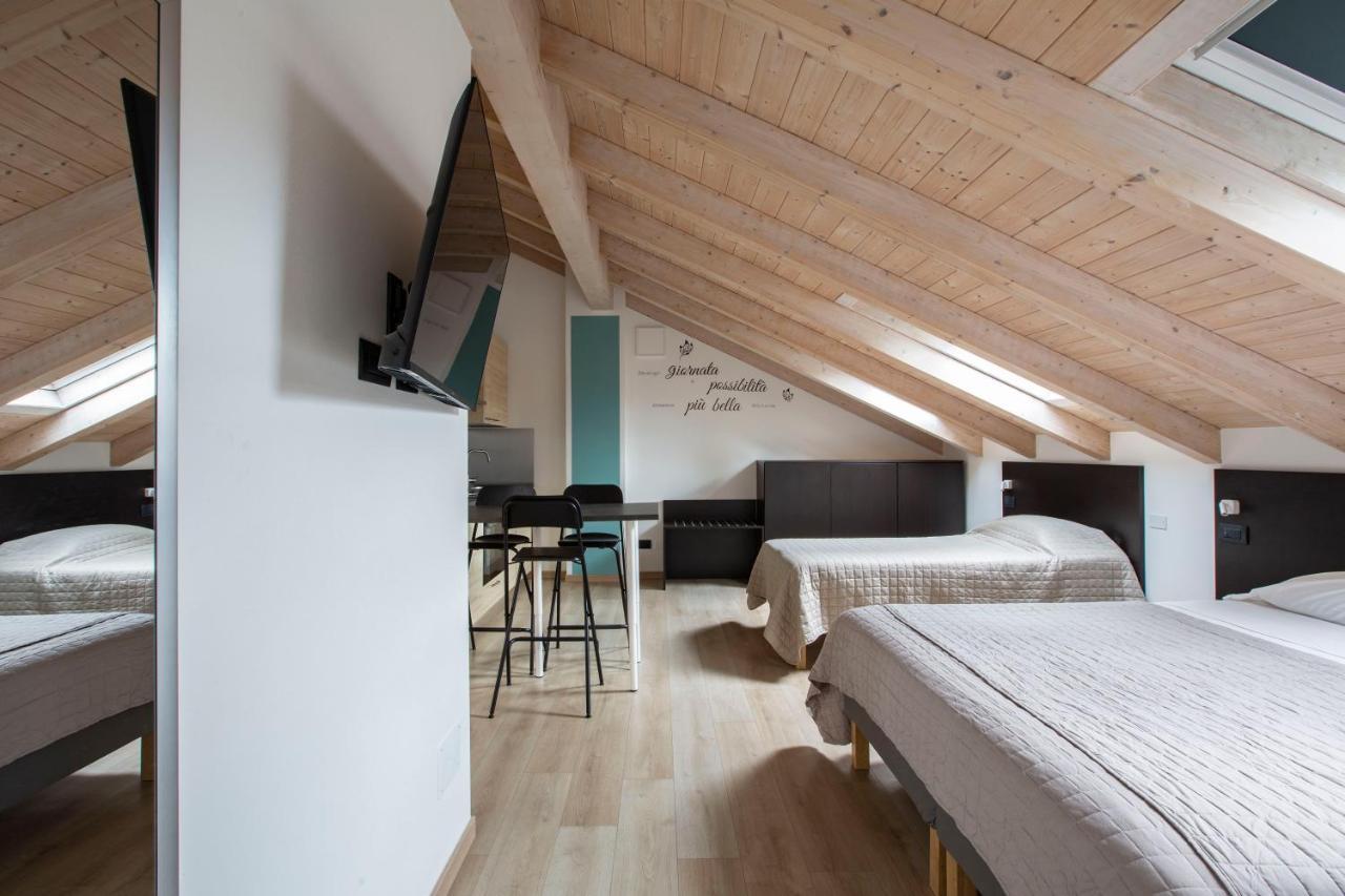 Il B&B Di Piazza Motta Albese Con Cassano エクステリア 写真